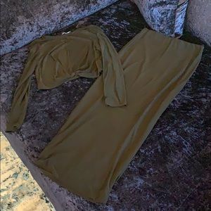 Clothing: Black 2-piece set